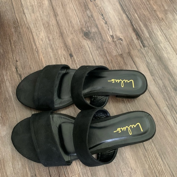 Lulus Devin Sandals Black - Picture 3 of 4